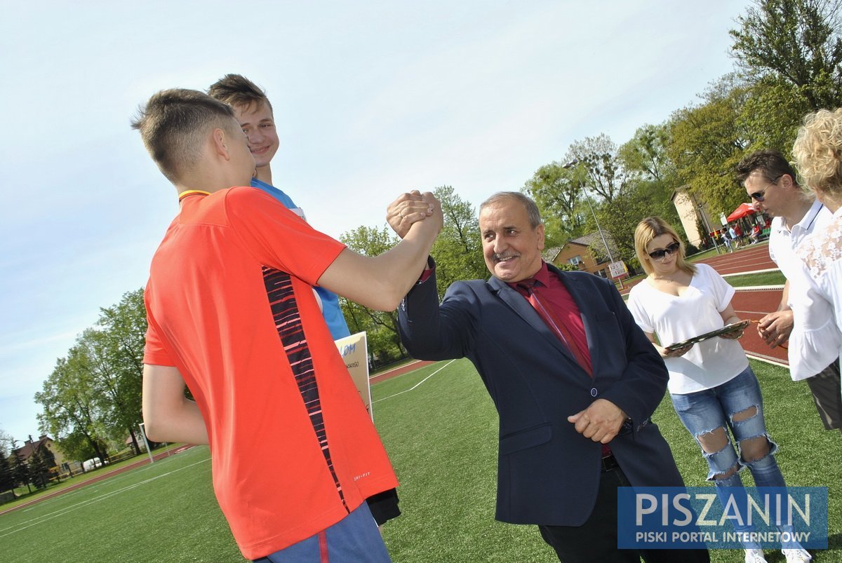 Zawody lekkoatletyczne gimnazjalistów - galeria zdjęć