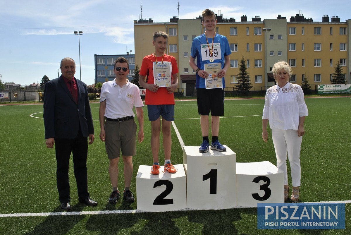 Zawody lekkoatletyczne gimnazjalistów - galeria zdjęć