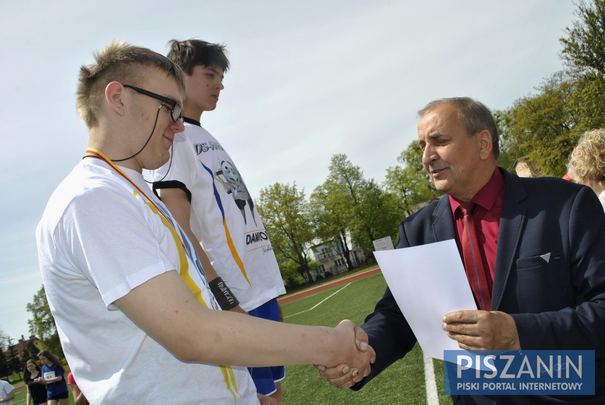 Zawody lekkoatletyczne gimnazjalistów - galeria zdjęć