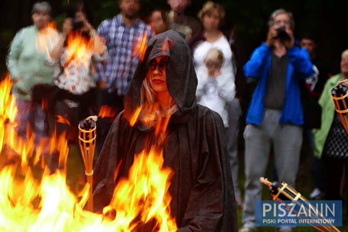 Fantastyczne widowisko w Noc Świętojańską