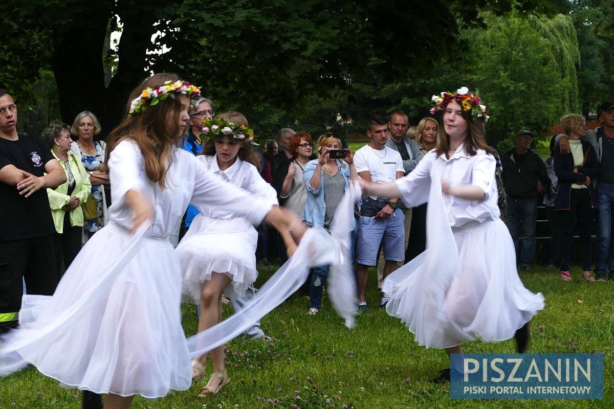 Fantastyczne widowisko w Noc Świętojańską