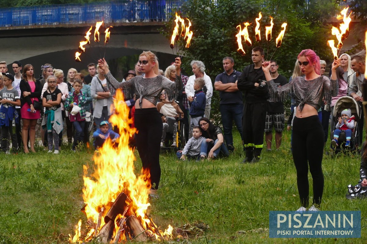 Fantastyczne widowisko w Noc Świętojańską