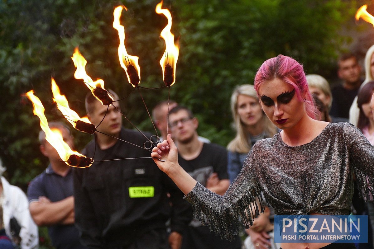 Fantastyczne widowisko w Noc Świętojańską