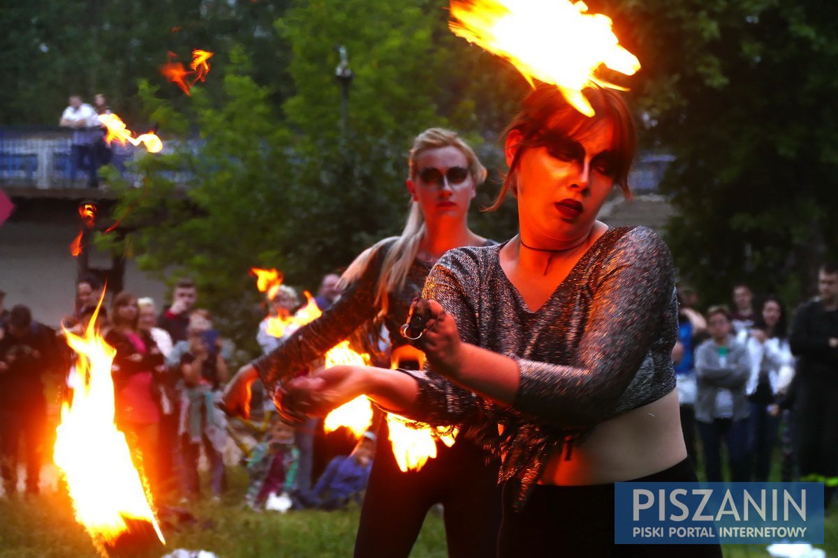 Fantastyczne widowisko w Noc Świętojańską