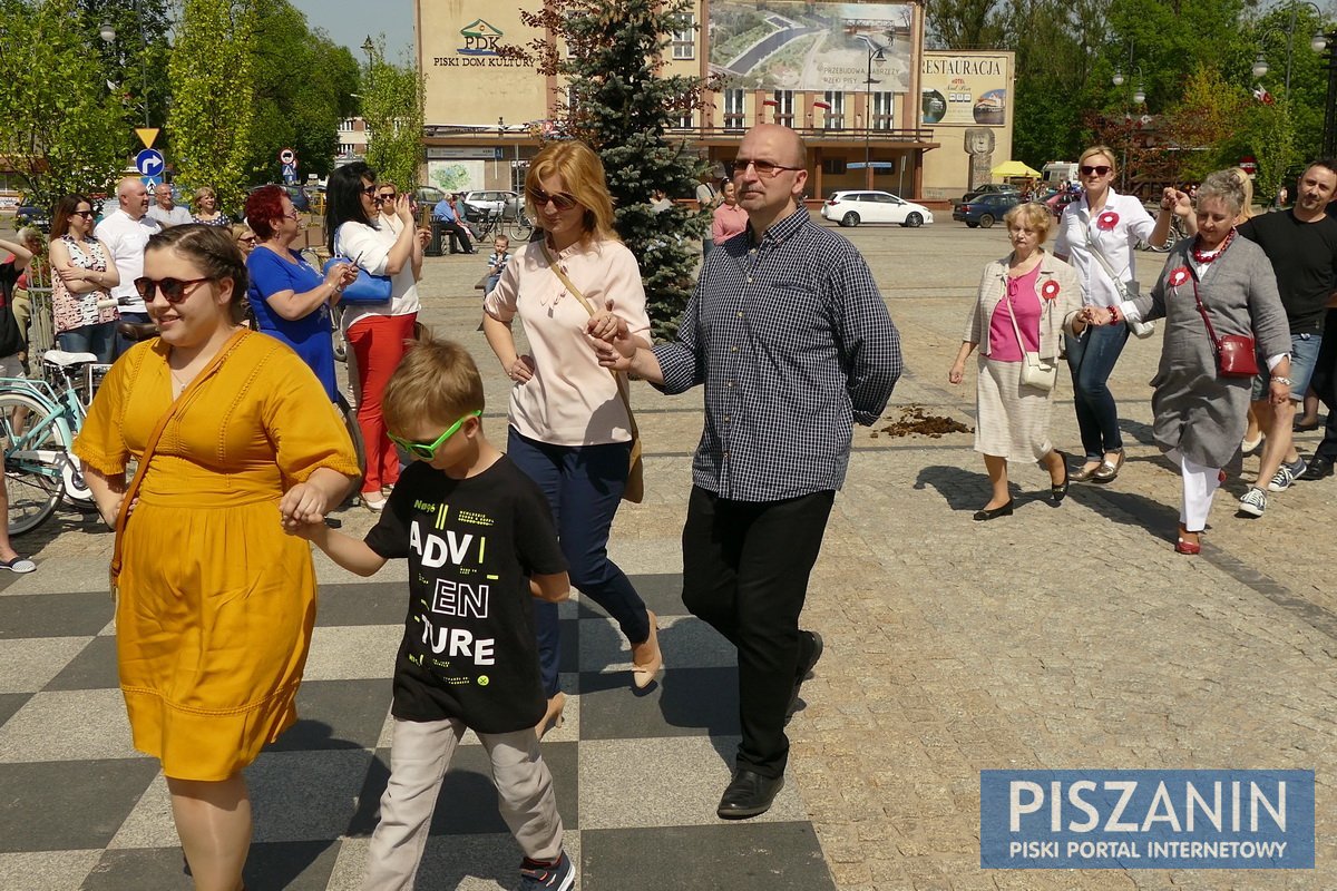 Słoneczny Polonez na Placu Daszyńskiego