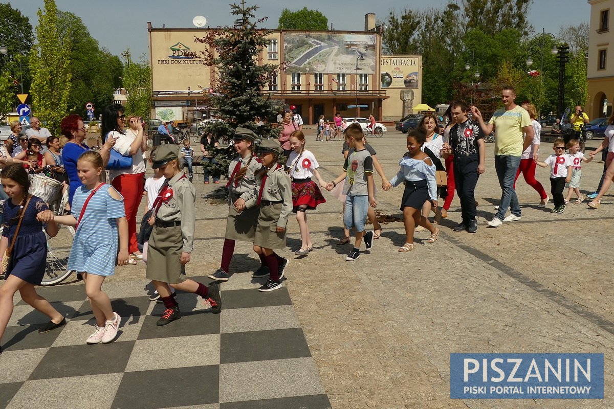 Słoneczny Polonez na Placu Daszyńskiego