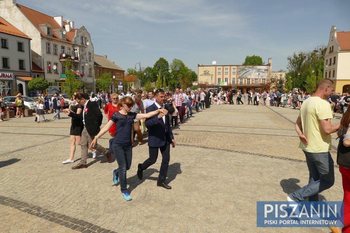 Słoneczny Polonez na Placu Daszyńskiego