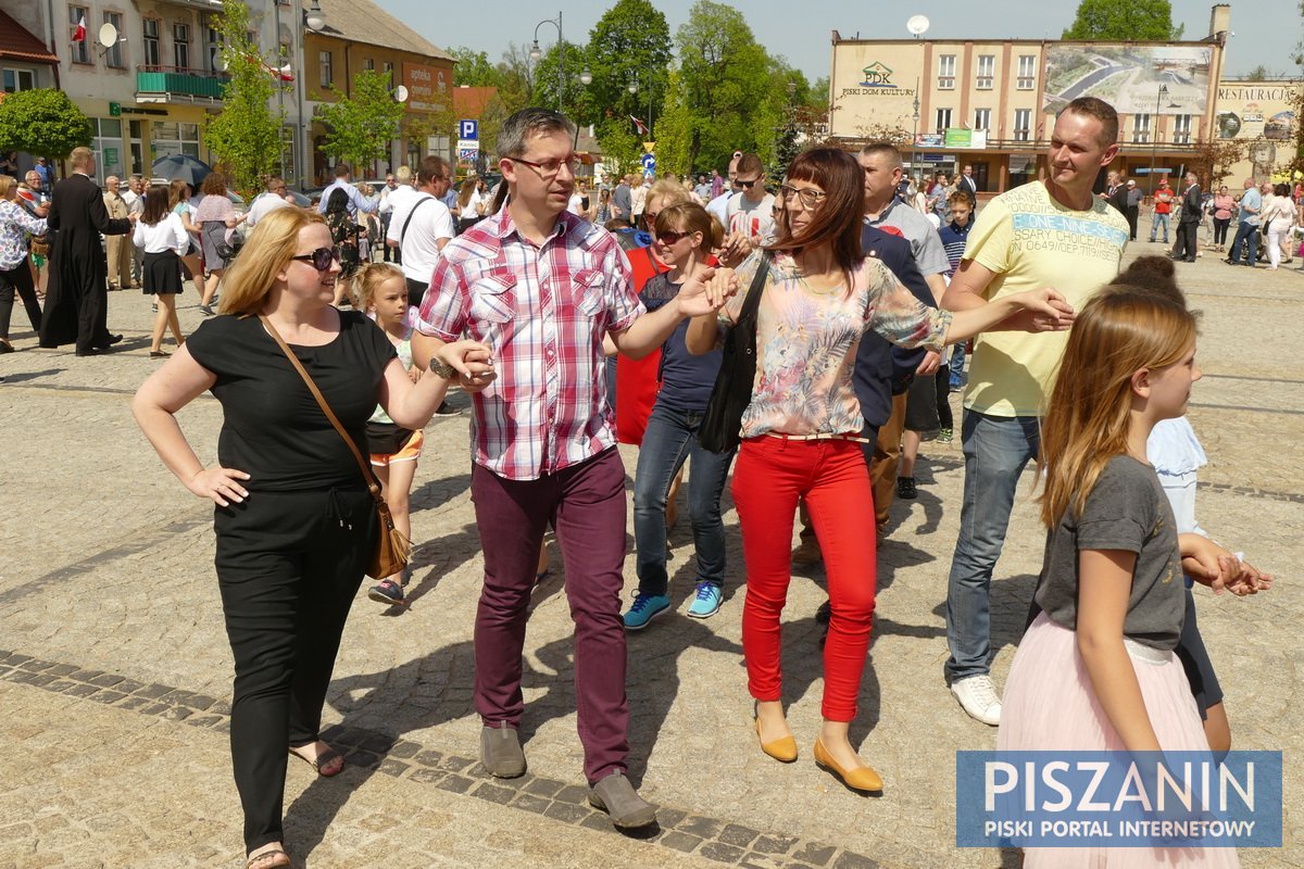 Słoneczny Polonez na Placu Daszyńskiego