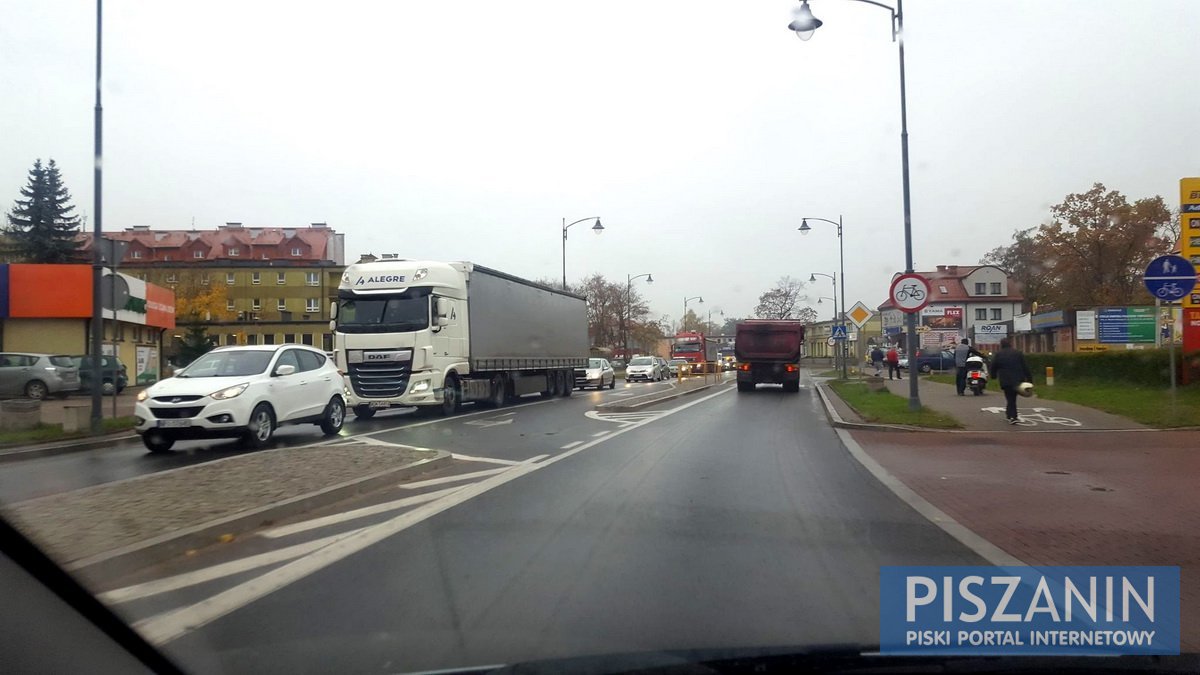 Kolizja na Olsztyńskiej - Pisz zakorkowany