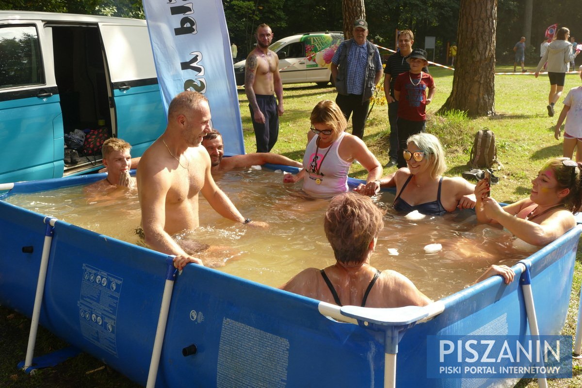 VI Kolorowy Piski Bieg Charytatywny za nami. Było słonecznie, kolorowo, radośnie