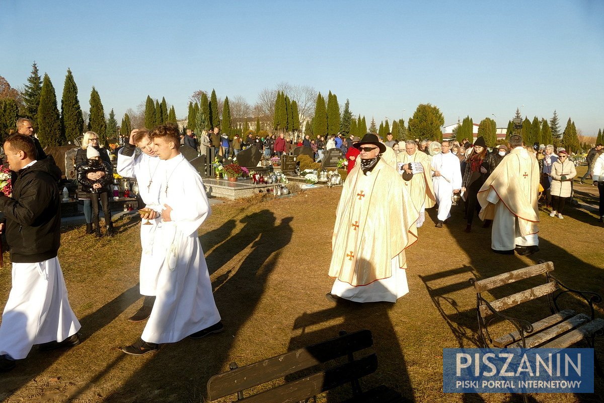 Odwiedziliśmy groby bliskich zmarłych