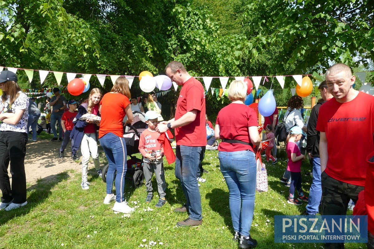 Przedszkolny piknik rodzinny. Było słonecznie, kolorowo i radośnie