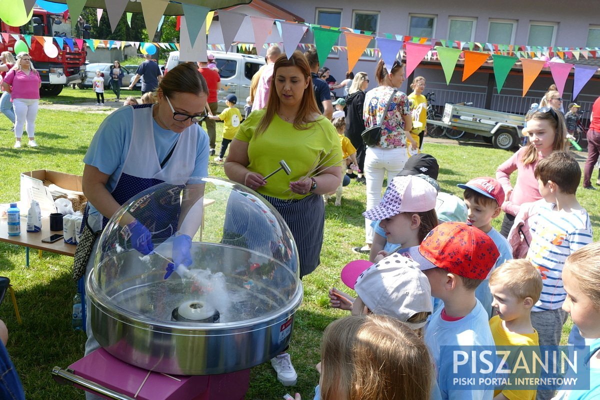 Przedszkolny piknik rodzinny. Było słonecznie, kolorowo i radośnie