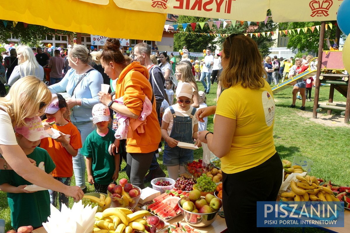 Przedszkolny piknik rodzinny. Było słonecznie, kolorowo i radośnie