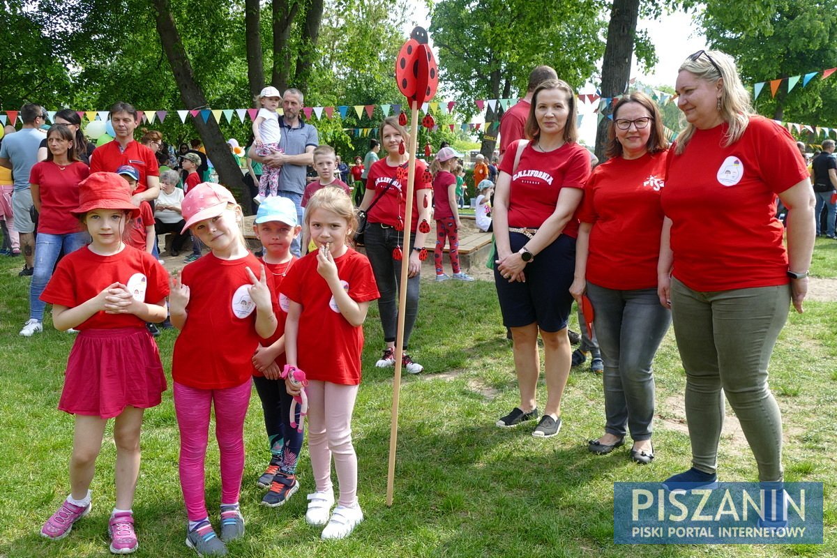 Przedszkolny piknik rodzinny. Było słonecznie, kolorowo i radośnie