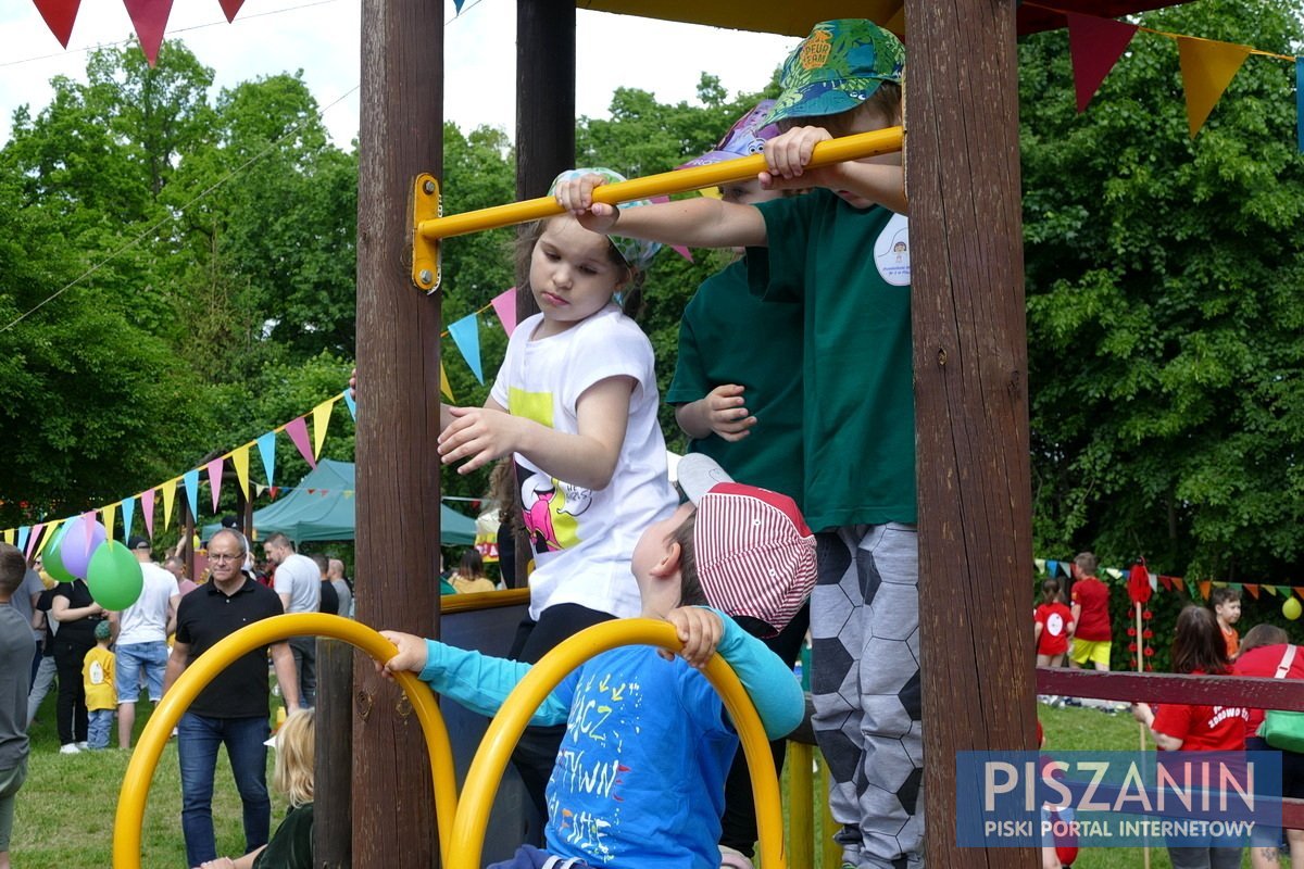 Przedszkolny piknik rodzinny. Było słonecznie, kolorowo i radośnie