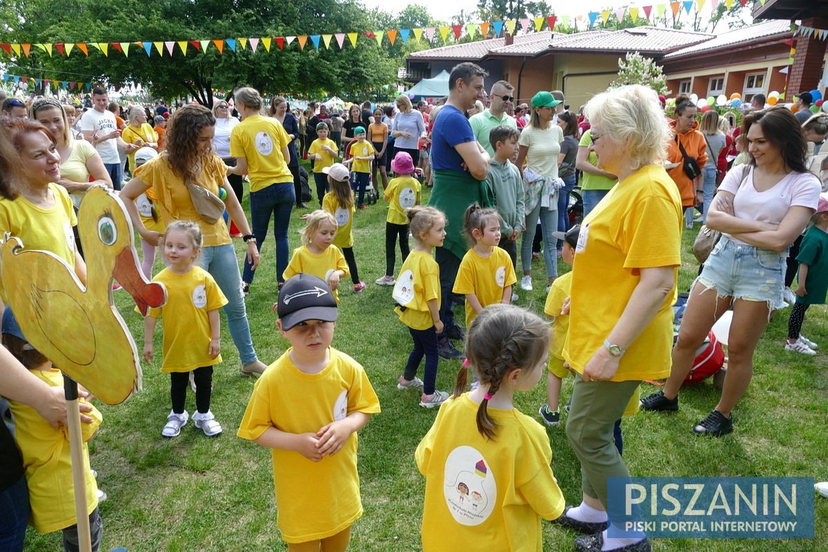 Przedszkolny piknik rodzinny. Było słonecznie, kolorowo i radośnie