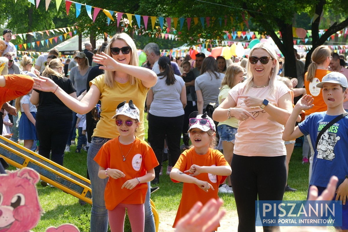 Przedszkolny piknik rodzinny. Było słonecznie, kolorowo i radośnie