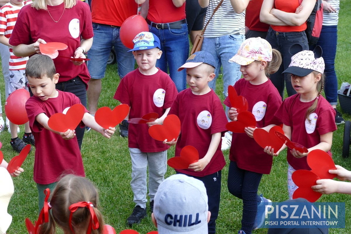 Przedszkolny piknik rodzinny. Było słonecznie, kolorowo i radośnie