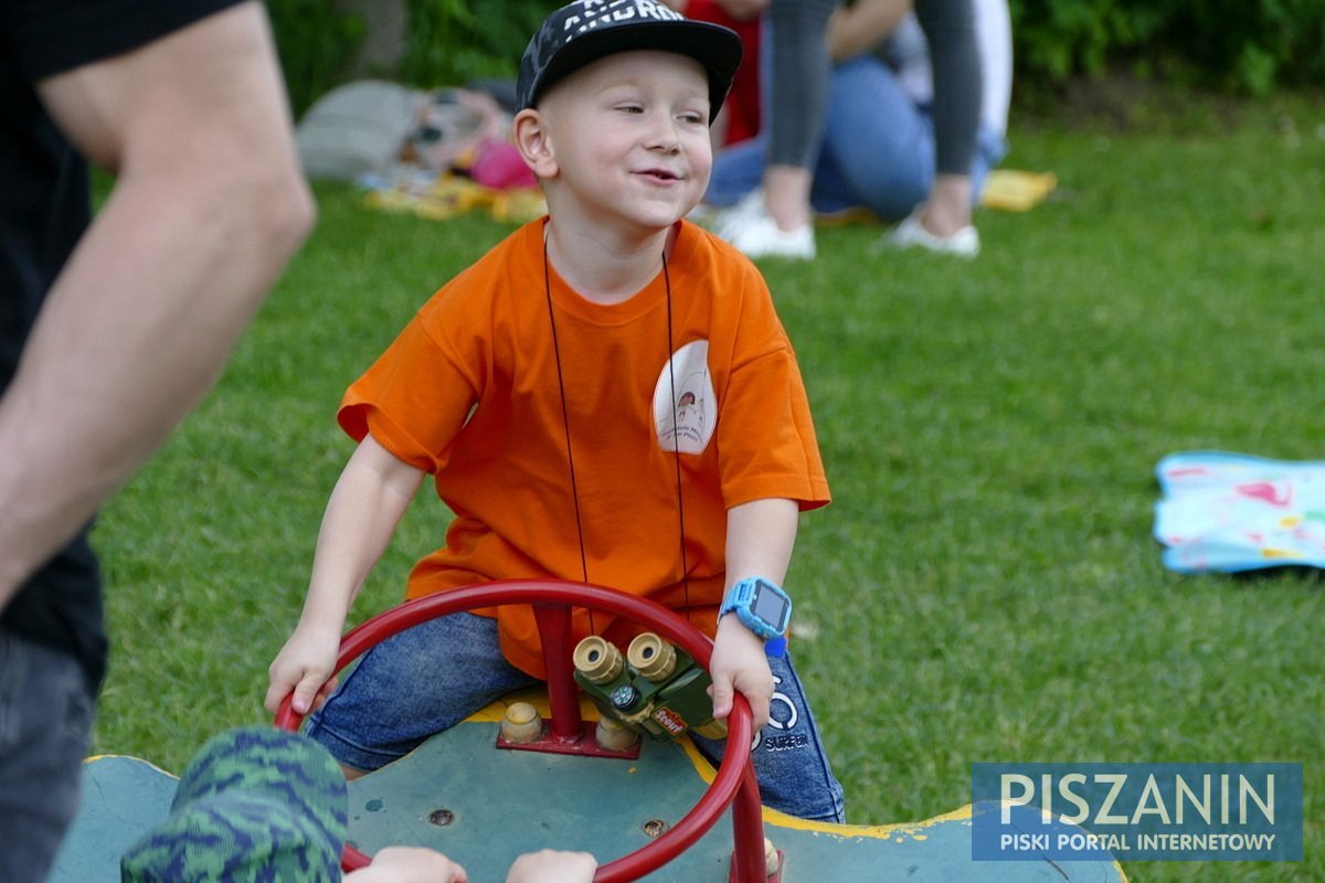 Przedszkolny piknik rodzinny. Było słonecznie, kolorowo i radośnie