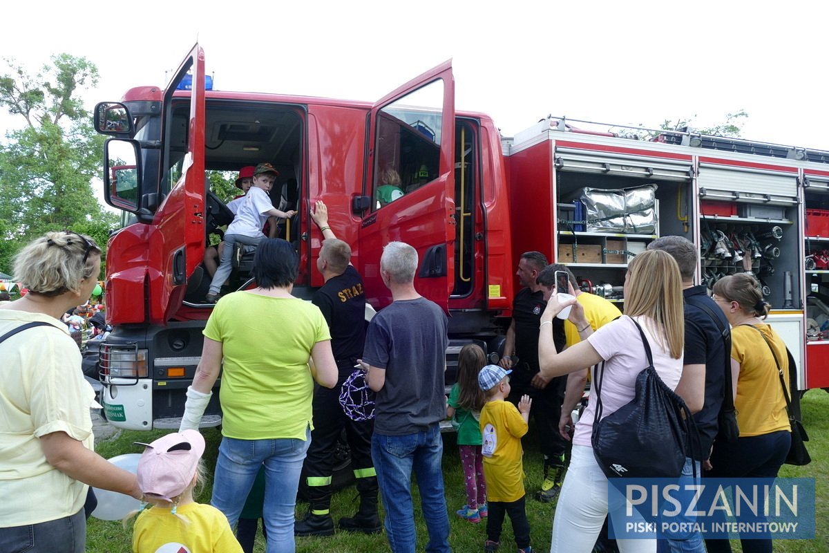 Przedszkolny piknik rodzinny. Było słonecznie, kolorowo i radośnie