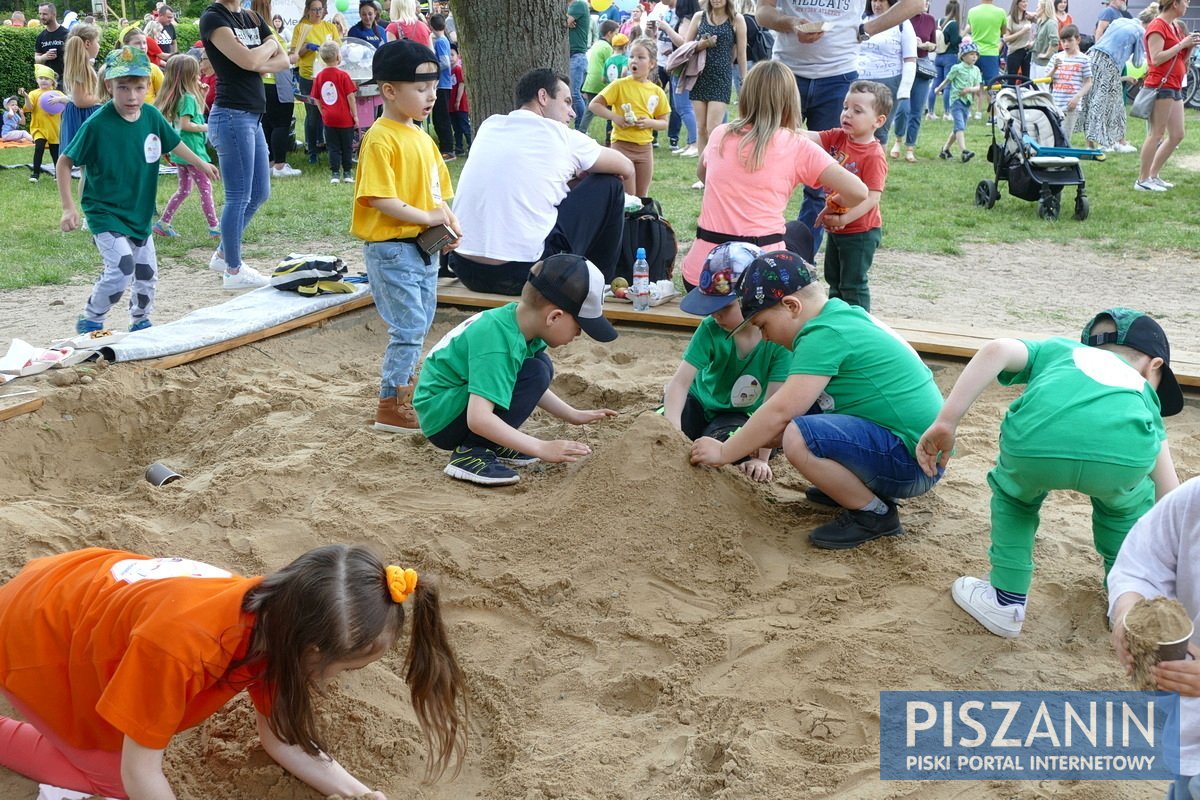 Przedszkolny piknik rodzinny. Było słonecznie, kolorowo i radośnie