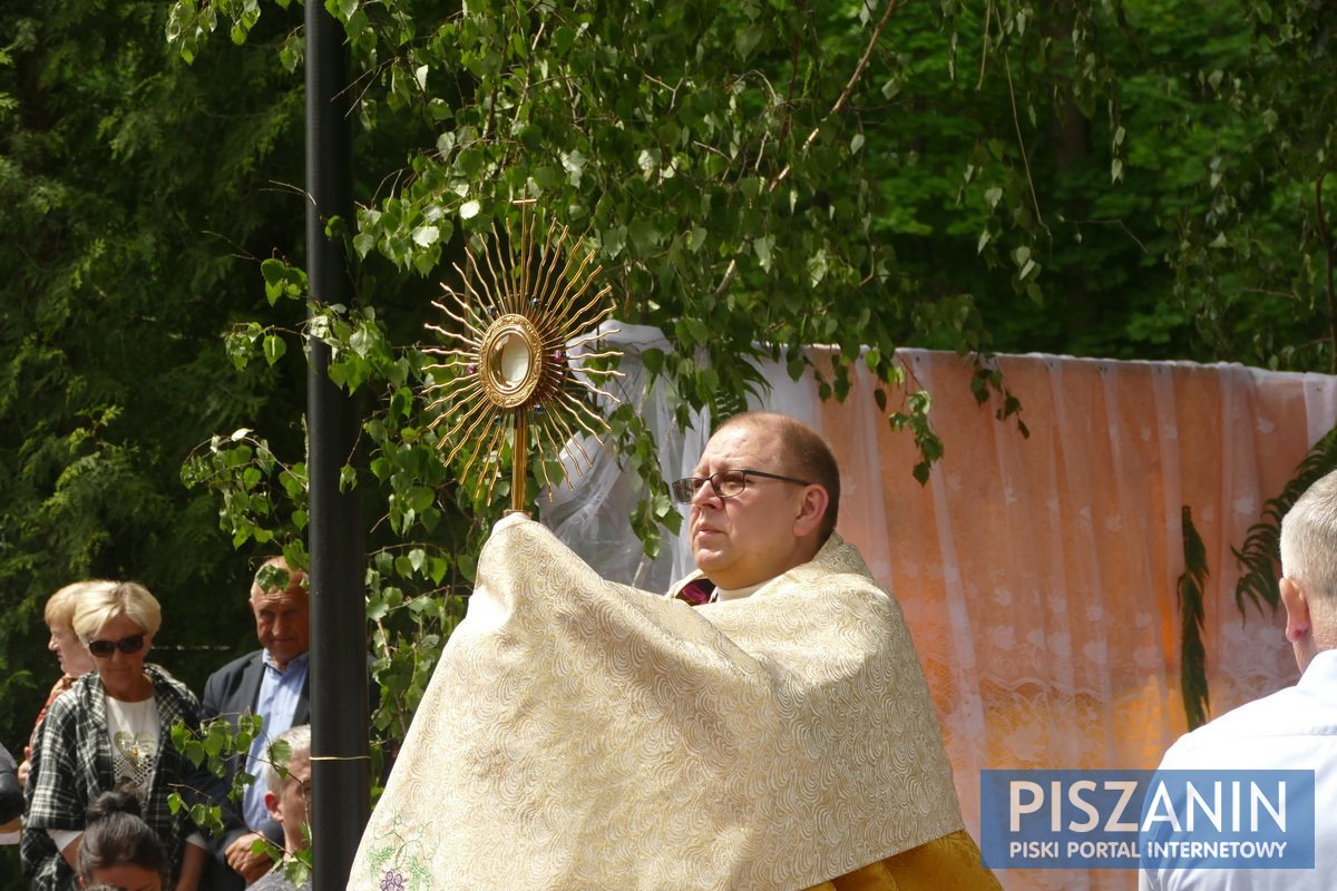 Boże Ciało - uroczysta procesja w Kociołku Szlacheckim