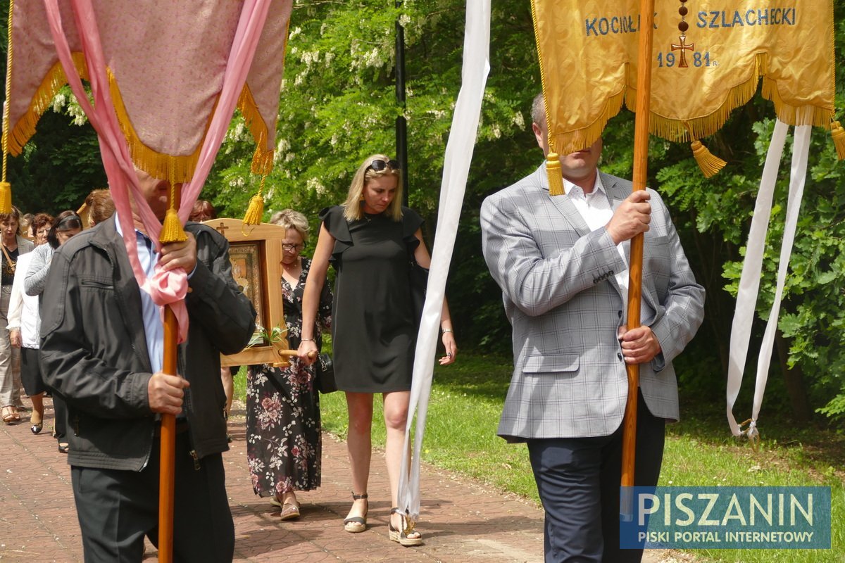 Boże Ciało - uroczysta procesja w Kociołku Szlacheckim