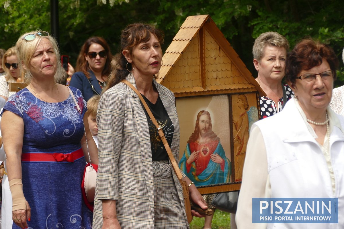 Boże Ciało - uroczysta procesja w Kociołku Szlacheckim