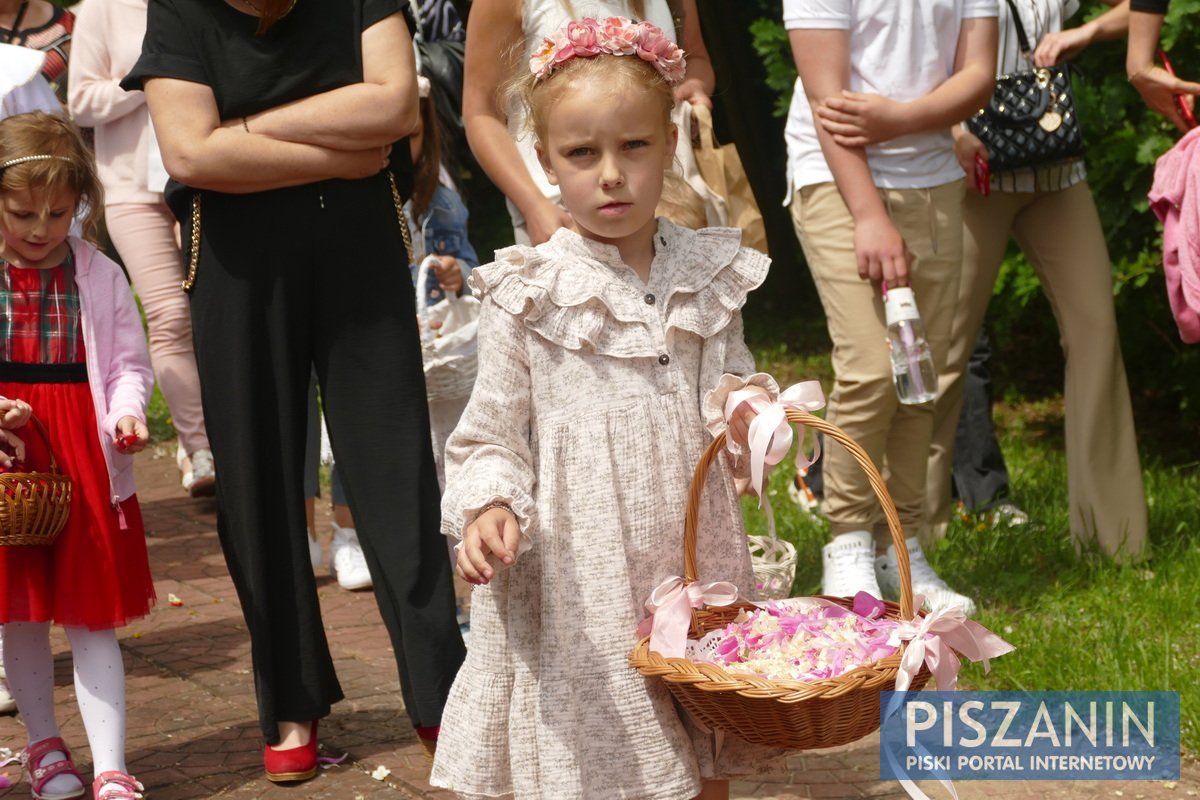 Boże Ciało - uroczysta procesja w Kociołku Szlacheckim