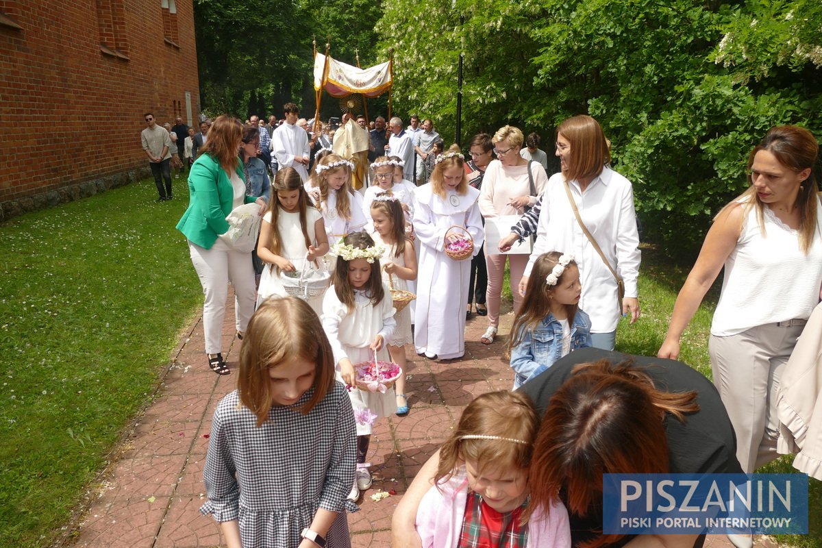 Boże Ciało - uroczysta procesja w Kociołku Szlacheckim