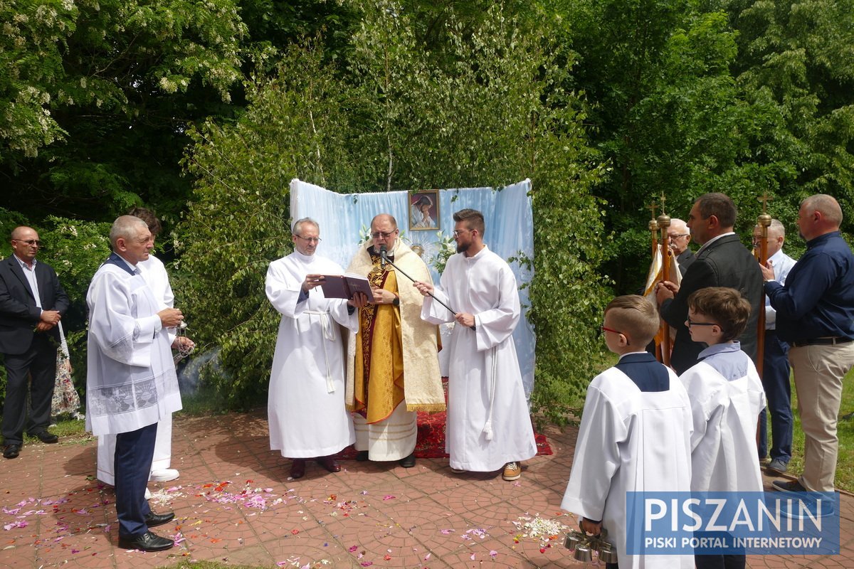 Boże Ciało - uroczysta procesja w Kociołku Szlacheckim