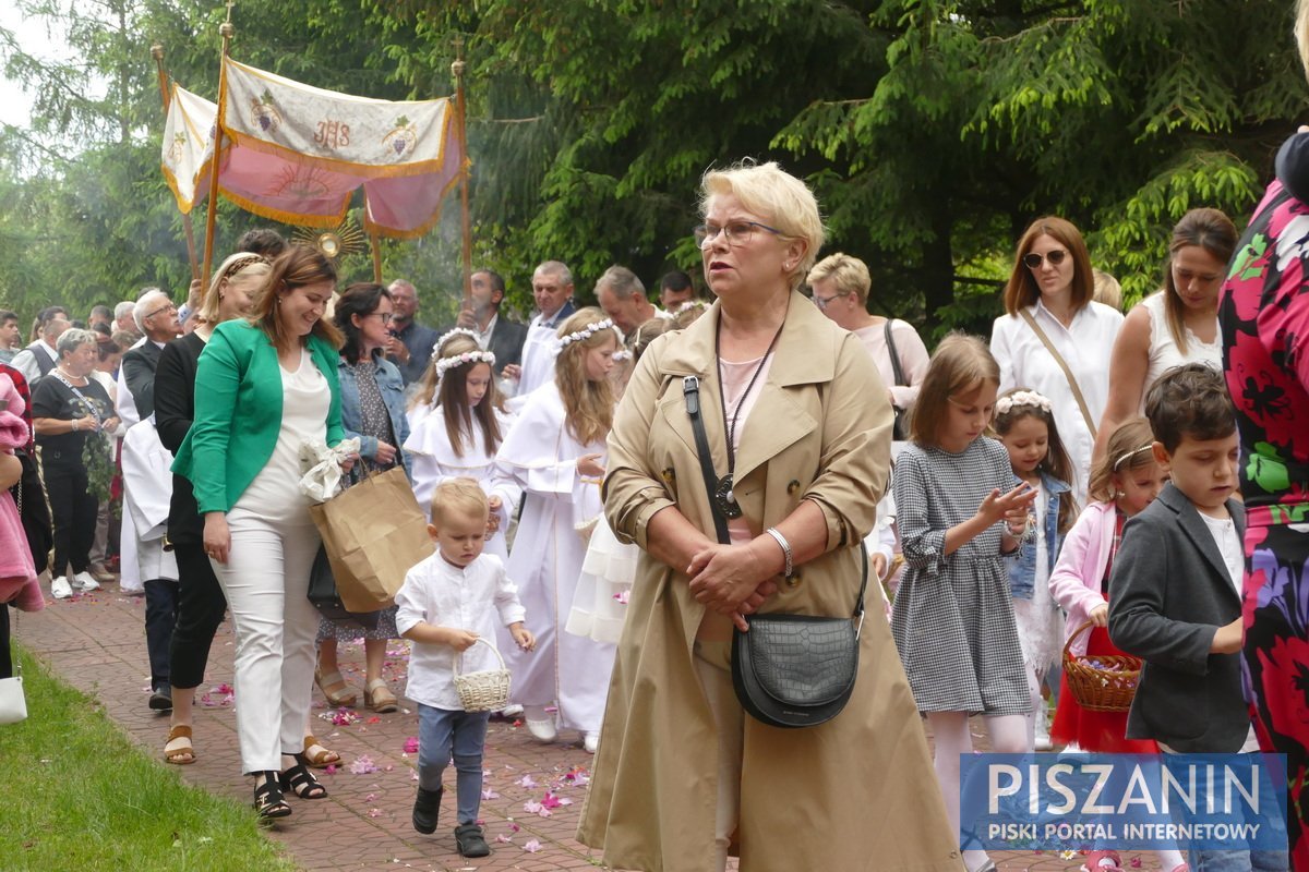 Boże Ciało - uroczysta procesja w Kociołku Szlacheckim