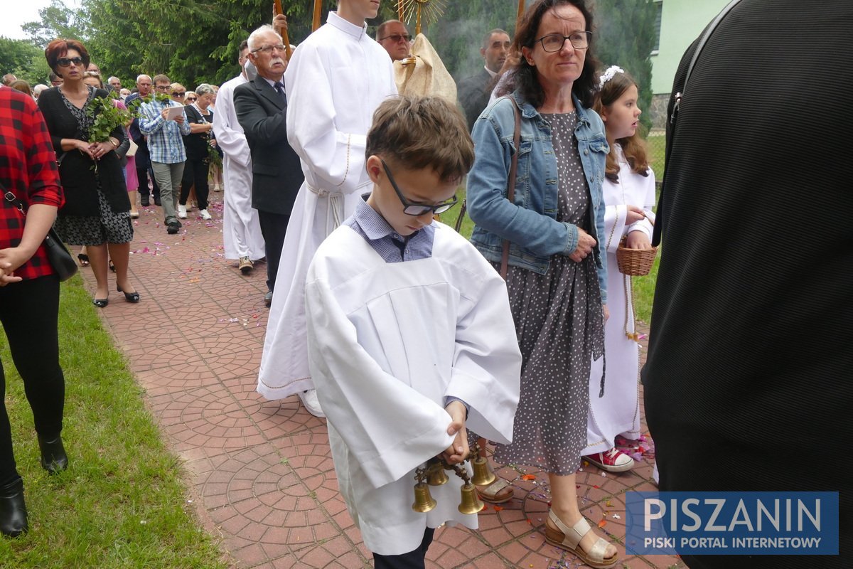 Boże Ciało - uroczysta procesja w Kociołku Szlacheckim