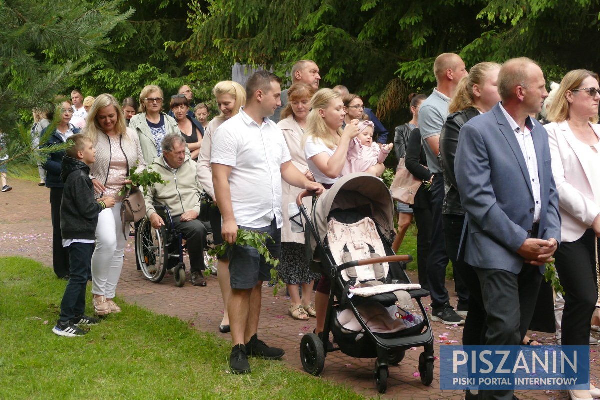 Boże Ciało - uroczysta procesja w Kociołku Szlacheckim