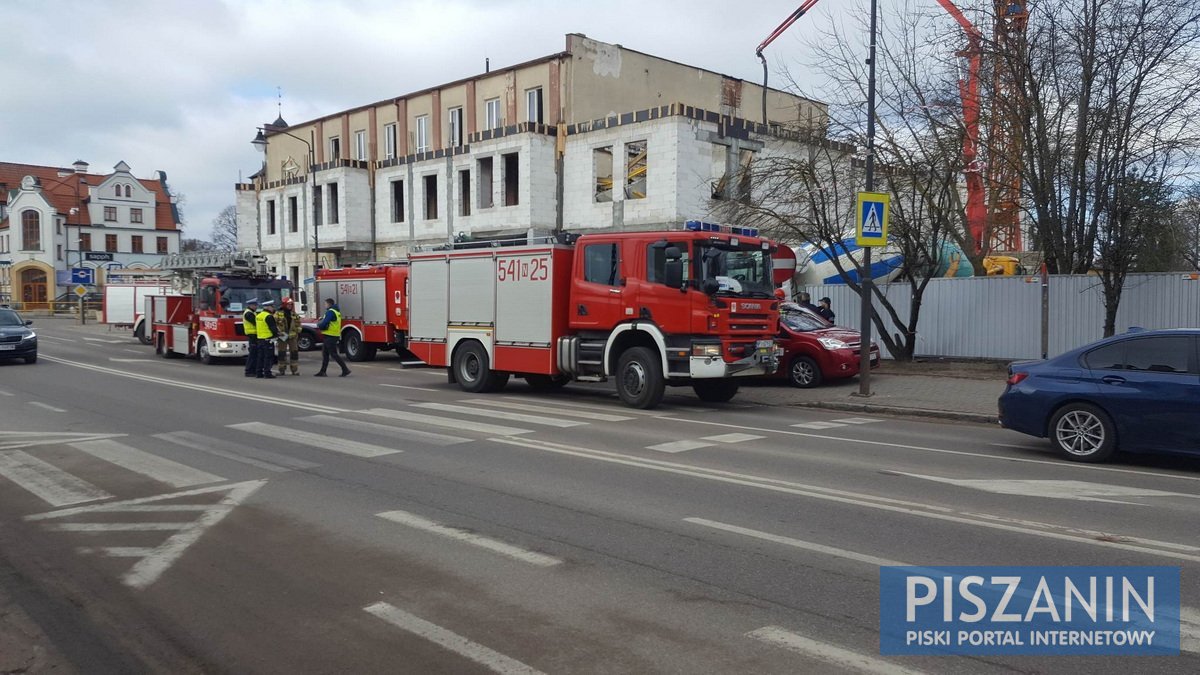 Wypadek na budowie PDK. Zawaliła się konstrukcja pod wylewanym stropem