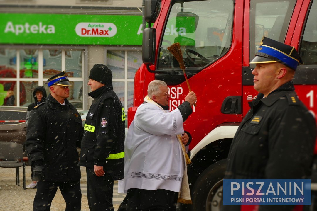 Jednostce Ratowniczo - Gaśniczej w Piszu przekazano nowy wóz za 1,25 miliona złotych