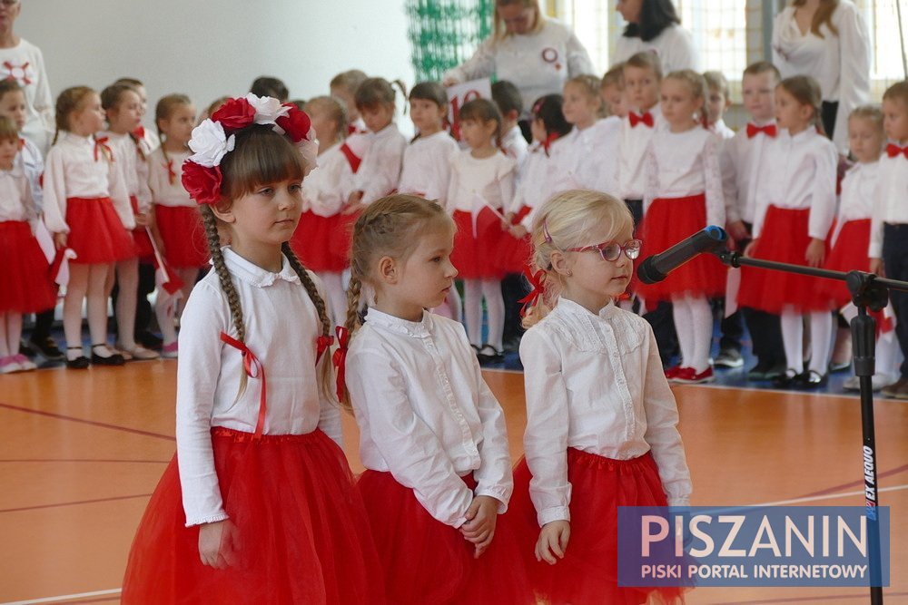 Przedszkolaki zainugurowały obchody Dnia Niepodległości w Piszu