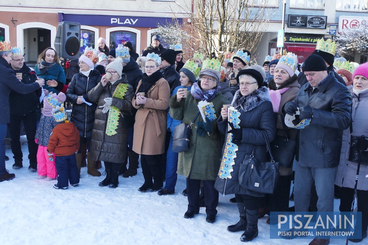 Święto Trzech Króli - tradycyjny orszak przeszedł na Plac Daszyńskiego