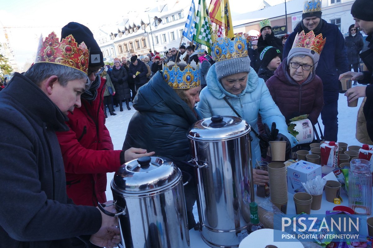 Święto Trzech Króli - tradycyjny orszak przeszedł na Plac Daszyńskiego