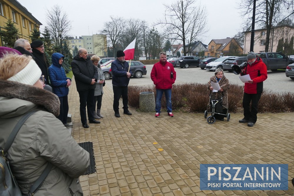 Chcą zwrócić uwagę zarządu powiatu i mieszkańców na problemy szpitala