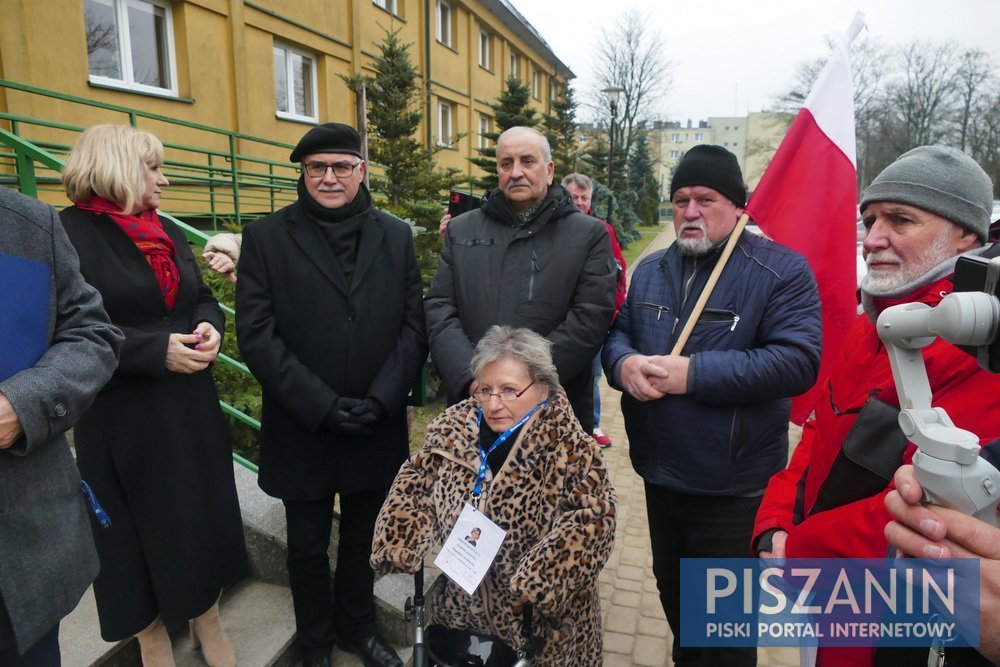 Chcą zwrócić uwagę zarządu powiatu i mieszkańców na problemy szpitala