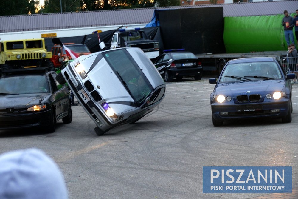 Niezapomniane emocje na pokazie kaskaderskim w Piszu