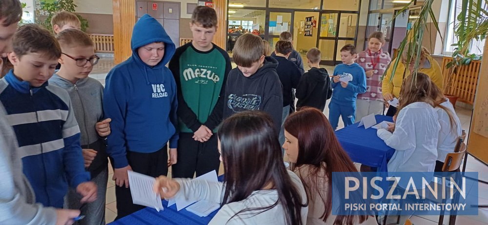 Młodzież wybiera spośród siebie 15 radnych