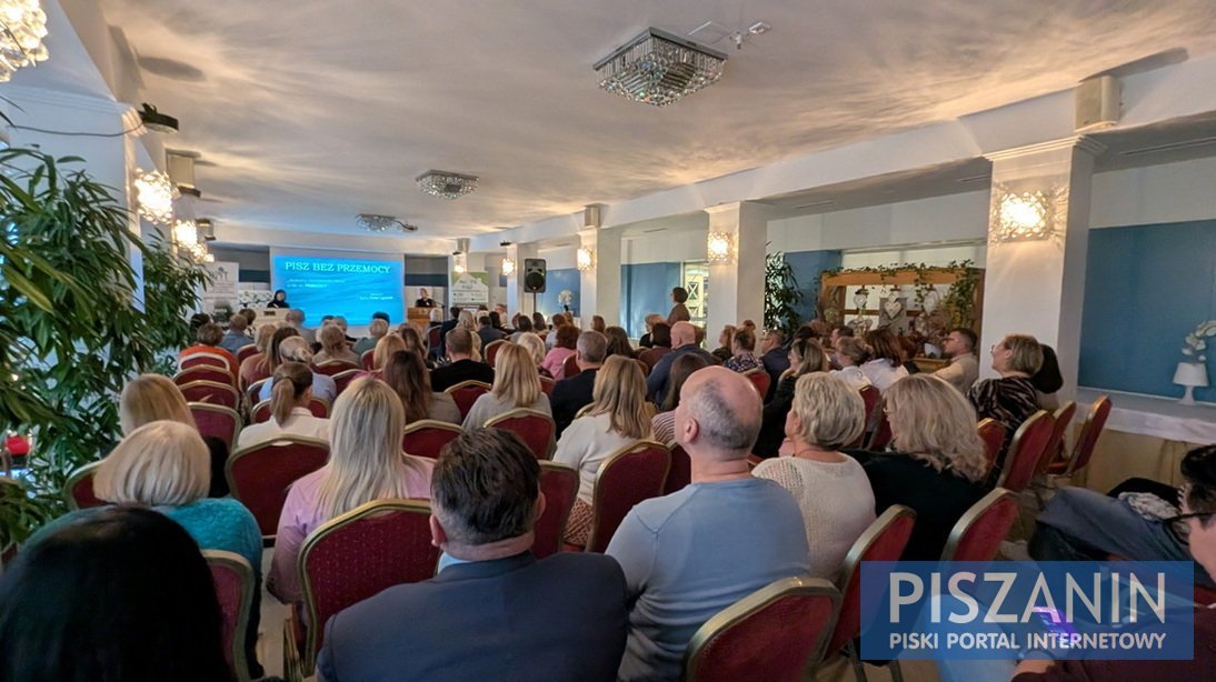 Spotkania z sędzią Arturem Lipińskim - nauka, refleksja i... piłkarskie emocje