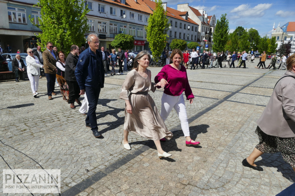 Polonez na Placu Daszyńskiego po raz 11sty