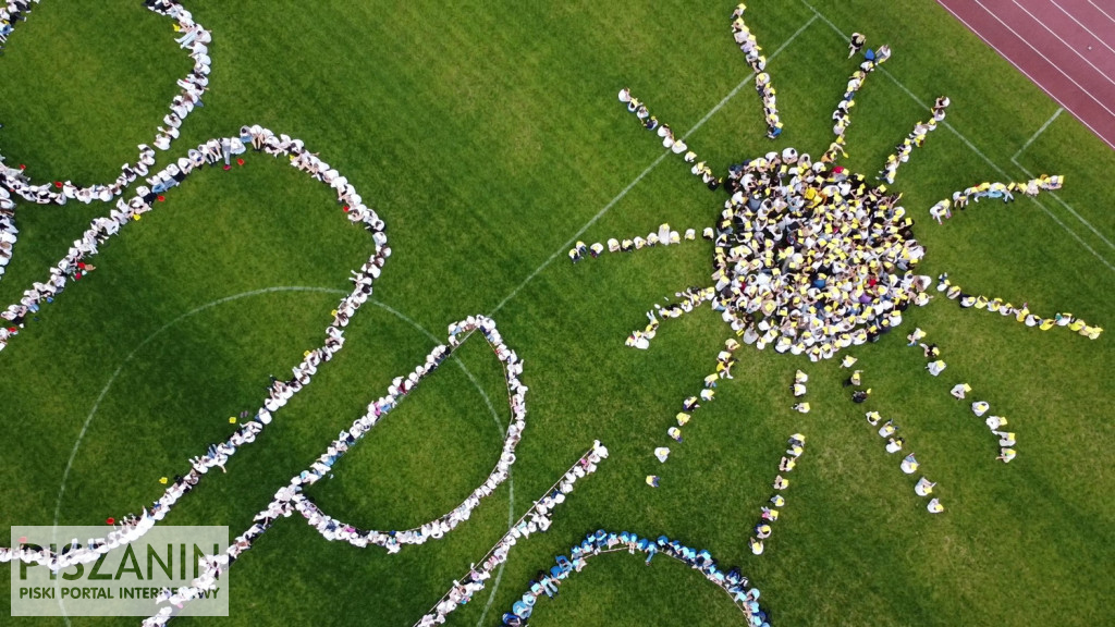 Jak powstawał wielki napis 380 Pisz