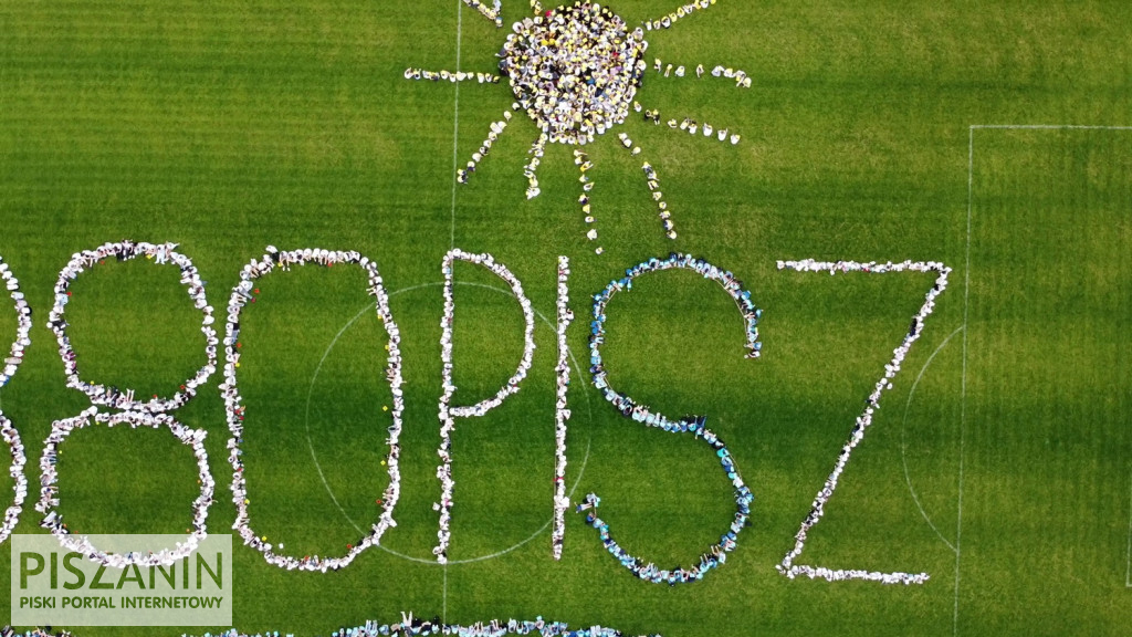 Jak powstawał wielki napis 380 Pisz