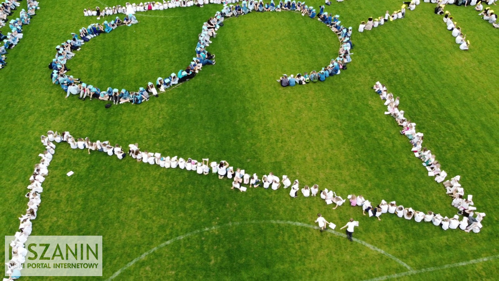 Jak powstawał wielki napis 380 Pisz