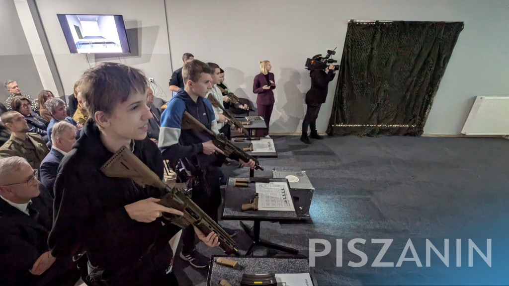 Otwarto w Piszu wirtualną strzelnicę